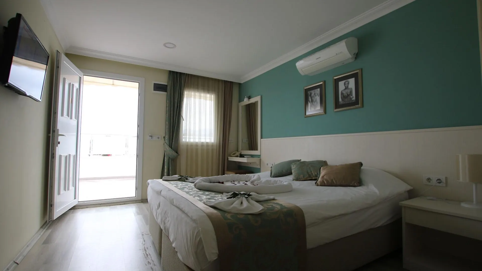 Artemis Hotel Bodrum 2*,