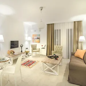 Rodina Aparthotel Kusadası